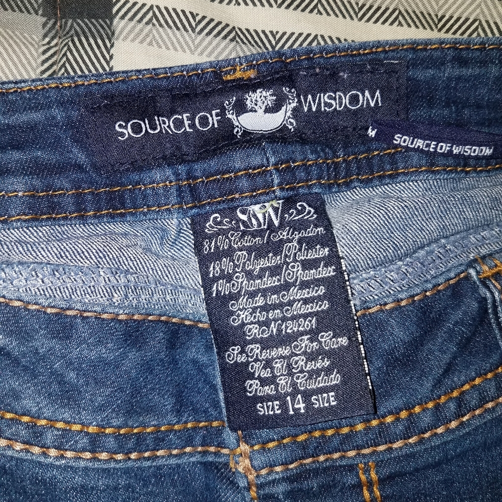 Torrid Jeans - Picture 2 of 2